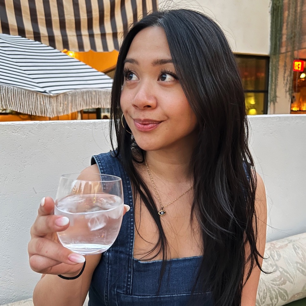 Meet your Posher, Caroline